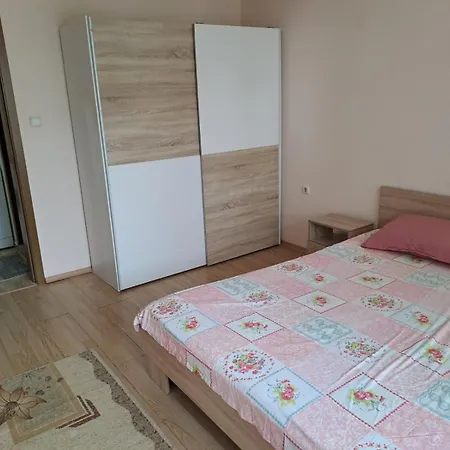 Apartment двустаен в славейков Burgas